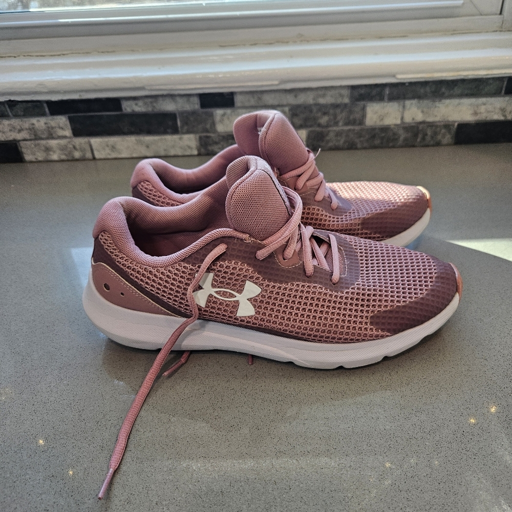 Under Armour Surge Sneakers Size 10 - Picture 3 of 8